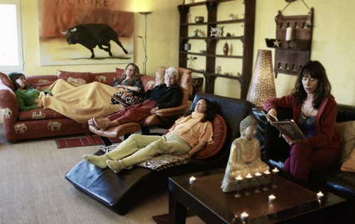 Indoor Relaxation During Fasting Retreat